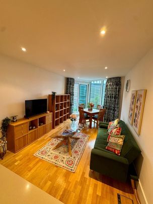 1 Bed Flat, Enterprise Way, SW18 - Photo 1