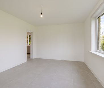 Charmante gezinswoning met groot perceel - Photo 3