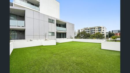 APARTMENT IN HEART OF PENRITH!!! - Photo 3