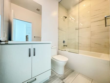 For Lease - 10 Honeycrisp Crescent Unit# 1805, Vaughan, Ontario - Photo 5