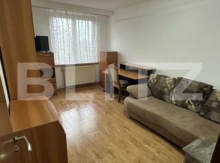 Apartament 4 camere, parter, centrală termică, AC, zona Craiovița Nouă - Fotografie 4