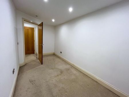 2 bedroom ground floor flat to rent - Photo 3