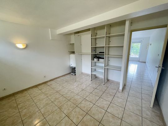 : Appartement 37 m² à Saint-Étienne - Photo 1