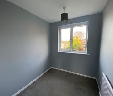 3 bedroom end of terrace house to rent - Photo 1