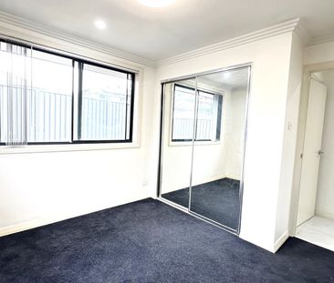 Modern 2 Bedroom Granny Flat with Water Usage Included &excl; - Photo 1