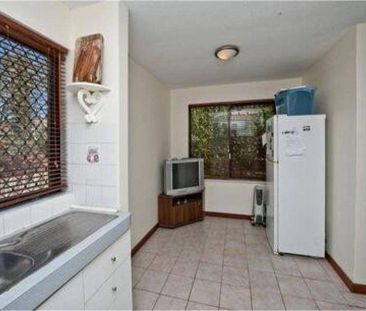 2 x 1 unit with quick walk to beach - Photo 5