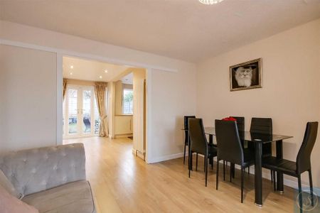 3 bedroom terraced house to rent - Photo 2