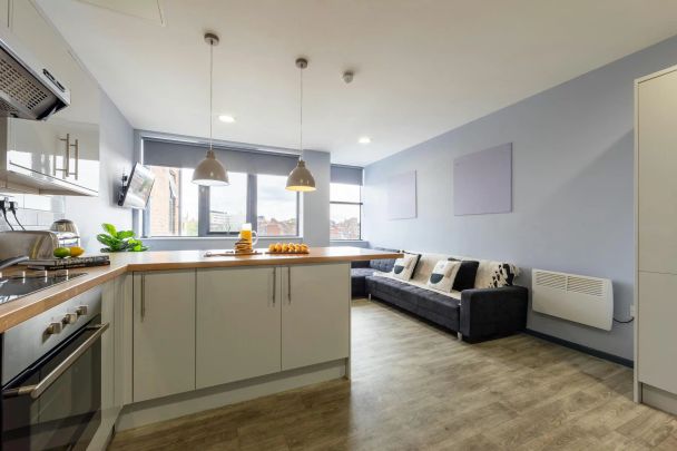 Gold Studio - Photo 1