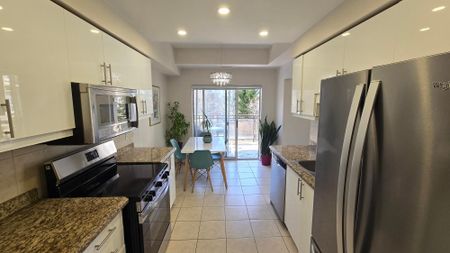 For Lease - 1 Maison Parc Court Unit# 212, Vaughan, Ontario - Photo 5