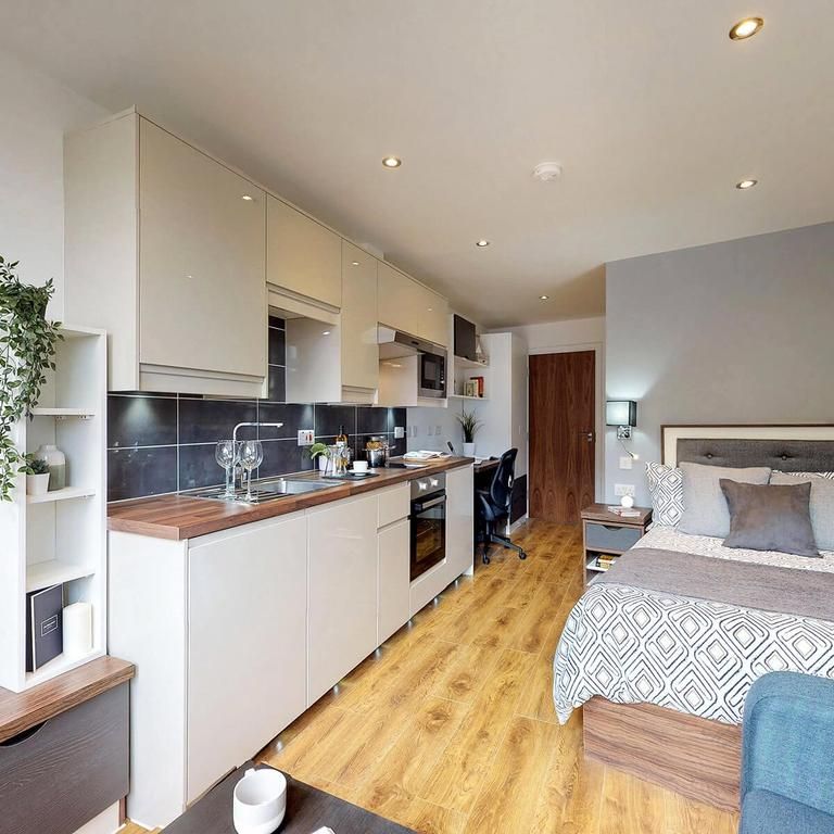 Studio to rent - Photo 1