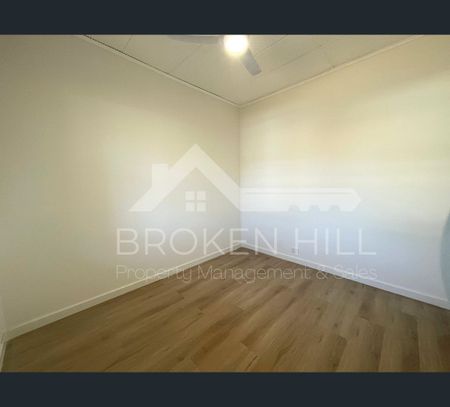 31 Gypsum St, Broken Hill, NSW 2880 - Photo 5