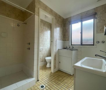 Well-Presented Granny-Flat - Photo 5