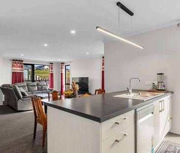 Omokoroa -3 Bedroom, 2 bth - 1st Week Rent Free! - Photo 1