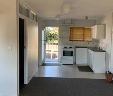 Cozy Living - Water Included! - Photo 2