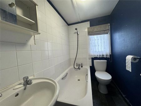 2 bedroom detached house to rent - Photo 4