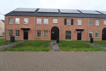 Nieuwbouwwoning met 3 slaapkamers, zolder, tuin en 2 autostaanplaatsen. - Photo 3