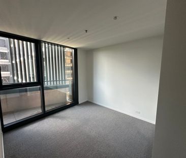 Luxe Living At The Park House - Photo 4