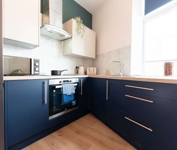 😁 Modern HMO in a great location 😁 - Photo 2