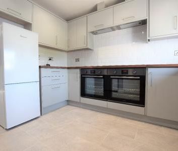 5 Bed Student Home - 80 Downs Road, Canterbury - Photo 1
