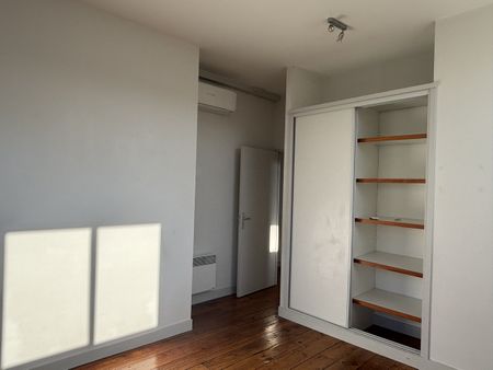 Location Appartement 4 pièces 97m² BORDEAUX 33000 - Photo 3