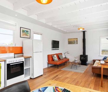 Charming Beachside Retreat in Papamoa - Photo 1