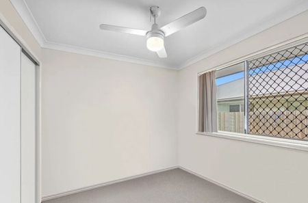 For Rent: Quaint 4-Bedroom Home in Walloon, QLD! - Photo 3