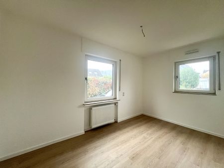 Frisch renovierte 3-Zimmer-Erdgeschosswohnung mit eigenem Garten in Remagen - Photo 3