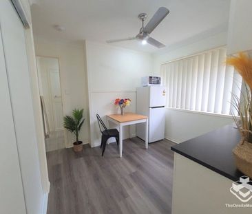 FURNISHED + ALL BILLS + WIFI INCLUDED - Photo 2