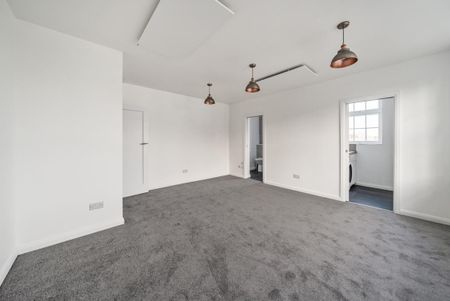 North Hill, London N6 - Photo 2