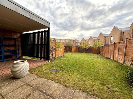 Cambridge CB2 - Photo 4