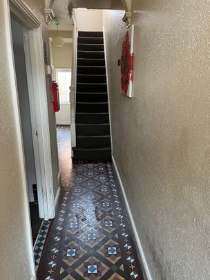 Room in a Shared House, Fosse Road South, LE3 - Photo 1