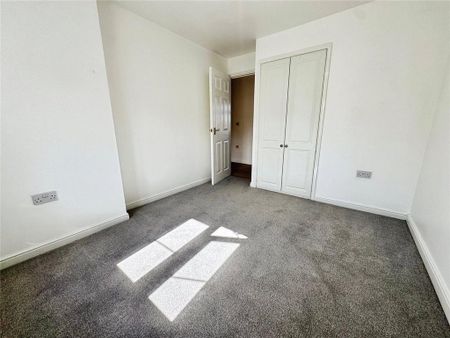 4 bedroom terraced house to rent - Photo 2