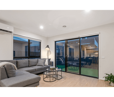 11 Alaska road, Truganina, Vic 3029 - Photo 2