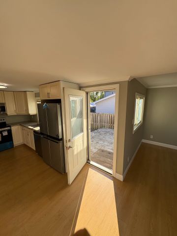 For Lease - 219 Southview Road, Barrie, Ontario - Photo 4