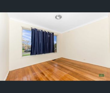 2 Feathertop Drive, Wyndham Vale, Vic 3024 - Photo 3