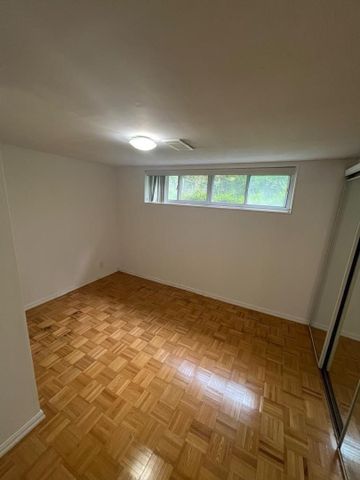 For Lease - 15 Blithfield Avenue Unit# Lower Fl, Toronto, Ontario - Photo 4