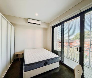 Studio-07911ST - Photo 4