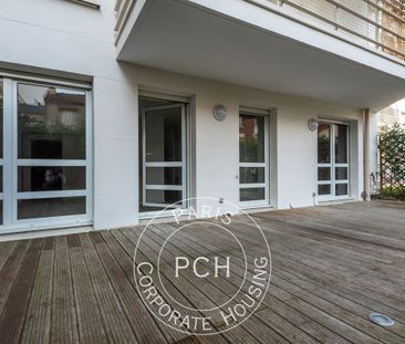 Boulevard Saint Denis, - Photo 5