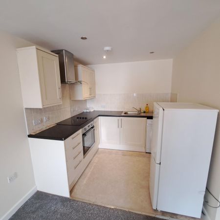 1 bedroom ground floor flat to rent - Photo 5