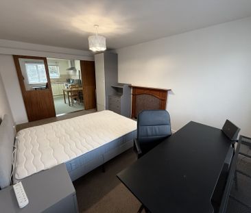 Quarry Hill, Falmouth - Photo 4