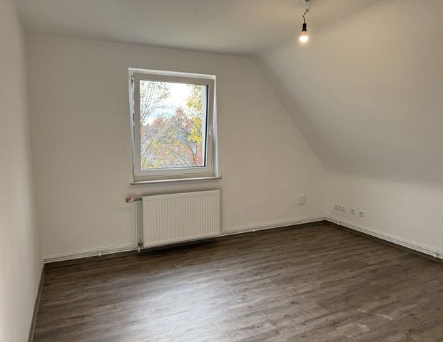 Dachgeschoss in ruhiger Lage - schnelle Anfrage - Foto 1