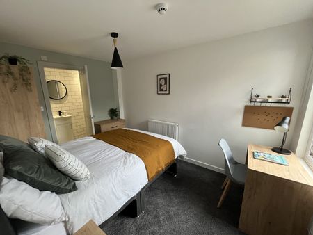 5 Bed Terraced House, Kensington, L7 - Photo 4