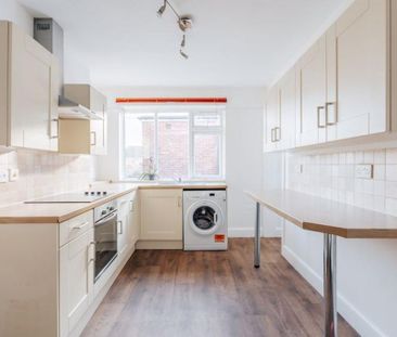 2 bedroom flat to rent - Photo 6