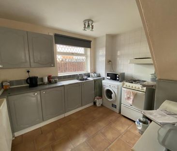 3 bedroom terraced house to rent - Photo 6