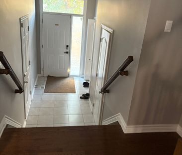 For Lease - 278 Broxburn Crescent, Barrhaven, Ontario - Photo 3