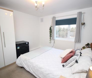 2 bedroom Apartment to rent in Windsor Court, South Gosforth, Newca... - Photo 3