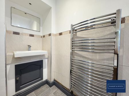 2 bedroom terraced house to rent - Photo 3