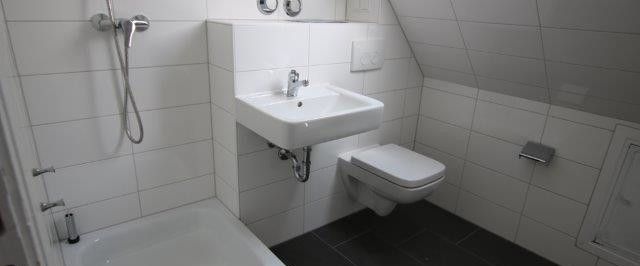 Frisch modernisierte 2-Zimmer-Dachgeschosswohnung - Foto 1