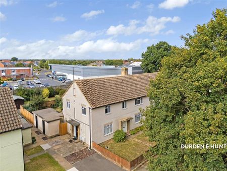 2 bedroom maisonette to rent - Photo 5