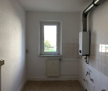 Zu Hause in Nord: 3 Zimmer, Balkon, Badewanne - Photo 4